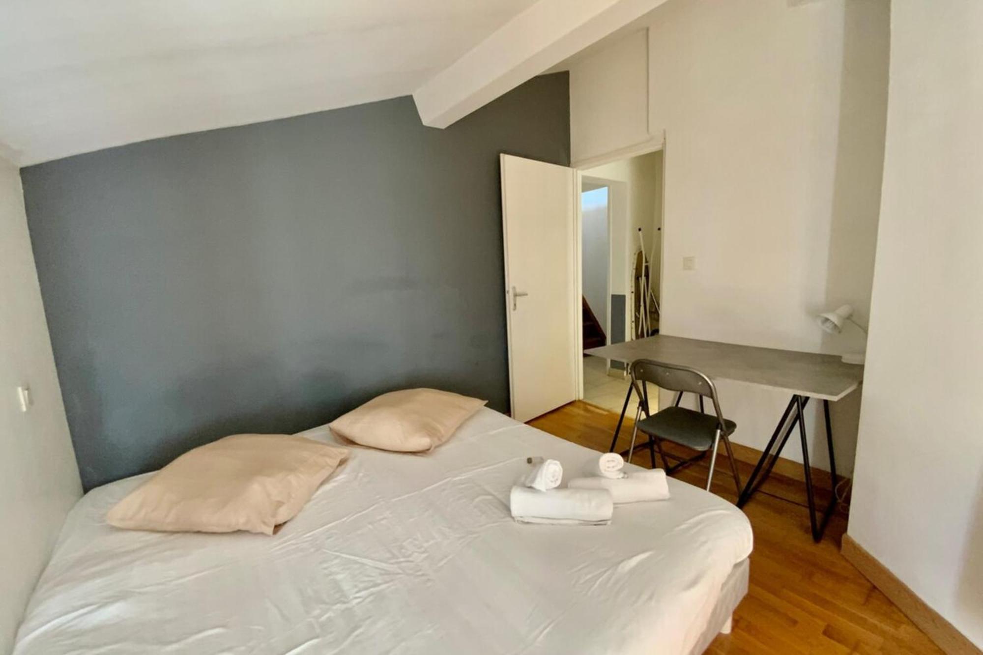 The Triplex- 3 Bedrooms In The Escutcheon! Montpellier Exterior photo